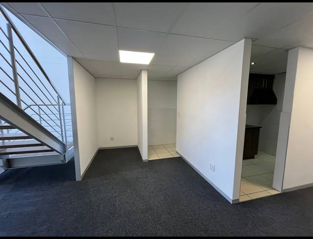 175M² OFFICE TO LET IN BRACKENFELL INDUSTRIAL